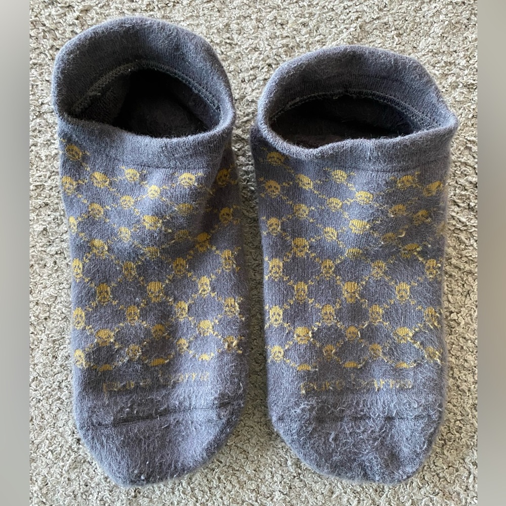 Pure Barre Grippy Socks SKULL Gray Yellow Pilates Ballet Bare Yoga - S